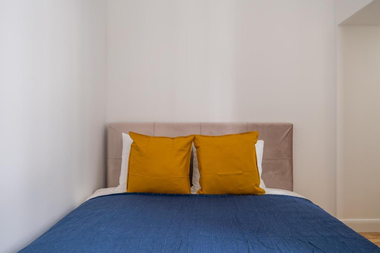 Lacplesa24 - Modern Studios In Riga City Center Экстерьер фото