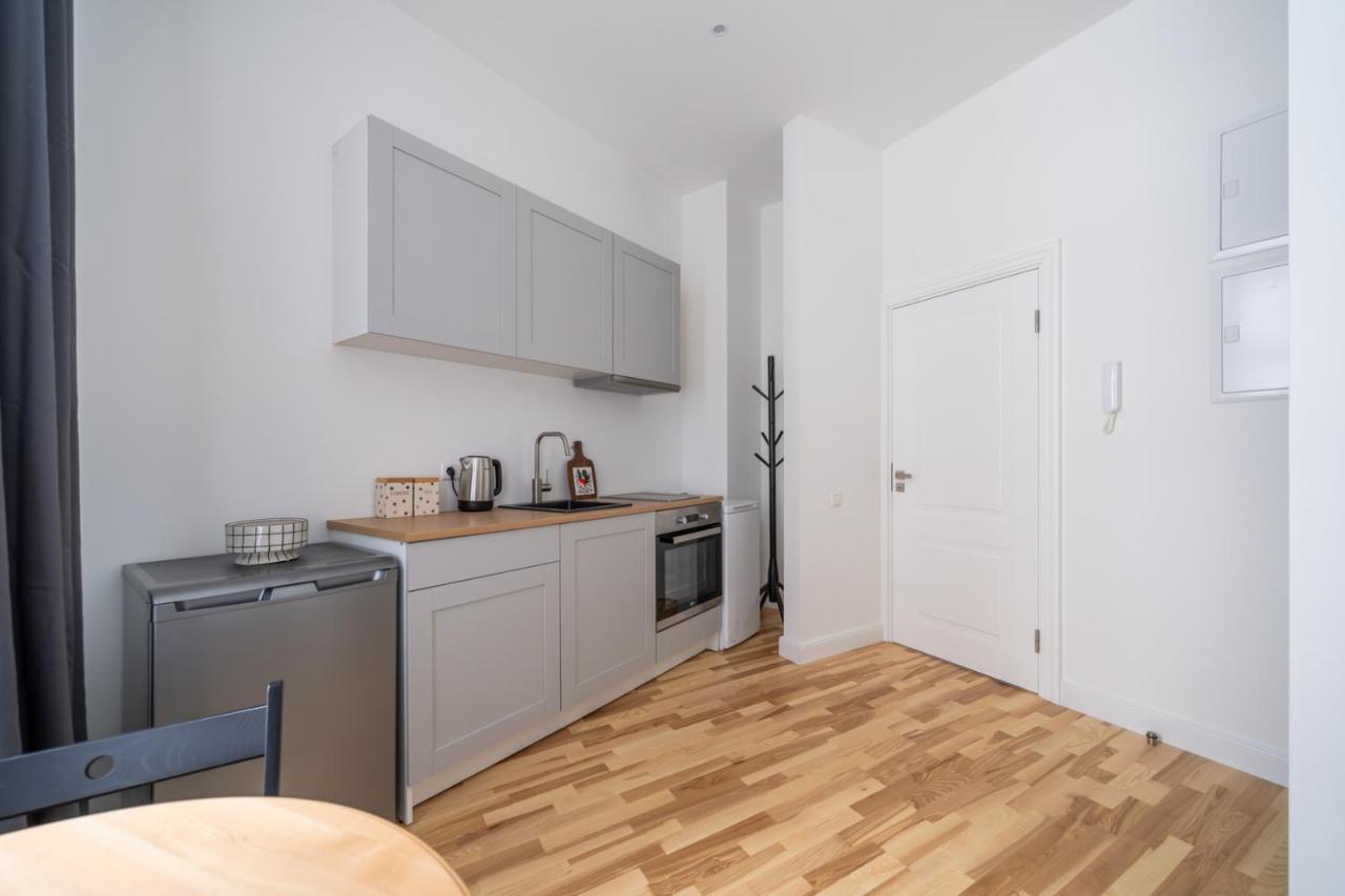Lacplesa24 - Modern Studios In Riga City Center Экстерьер фото