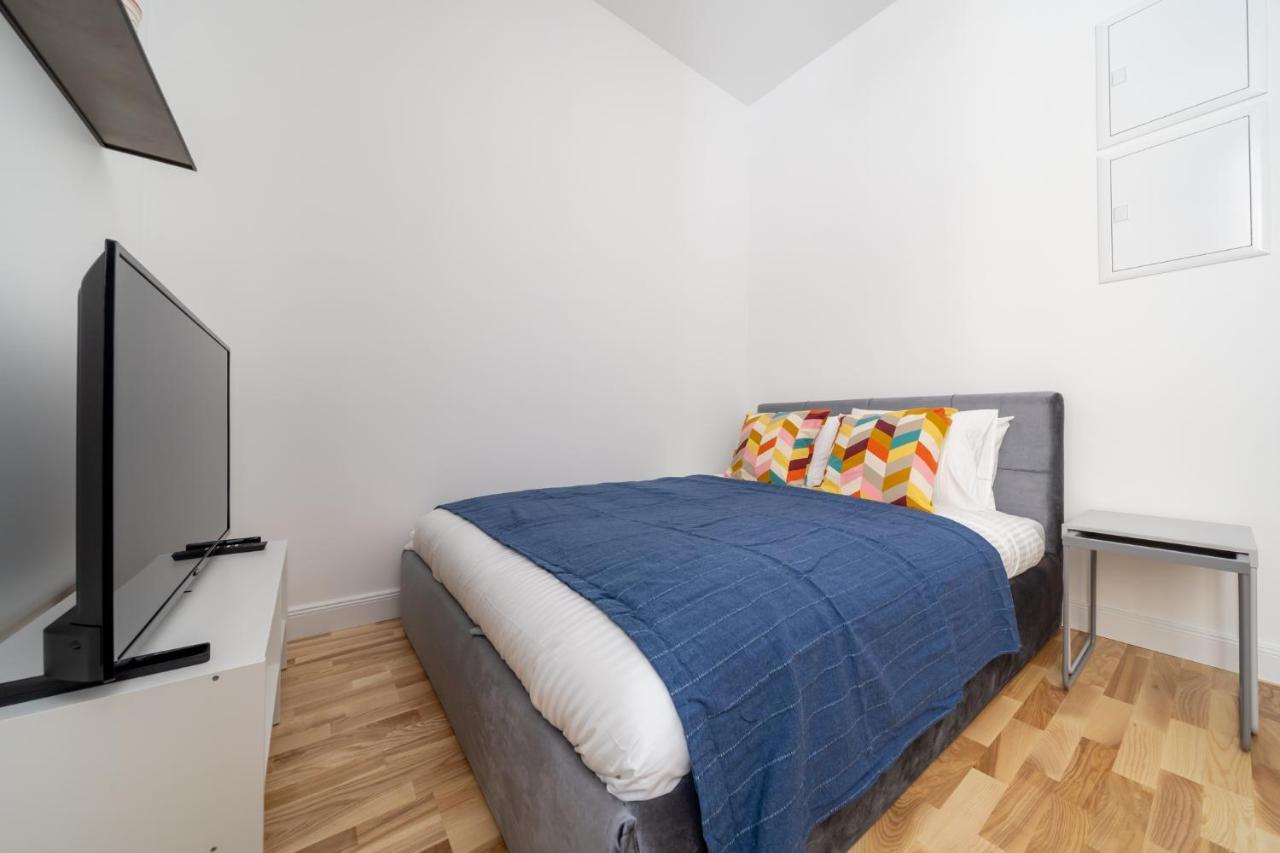 Lacplesa24 - Modern Studios In Riga City Center Экстерьер фото
