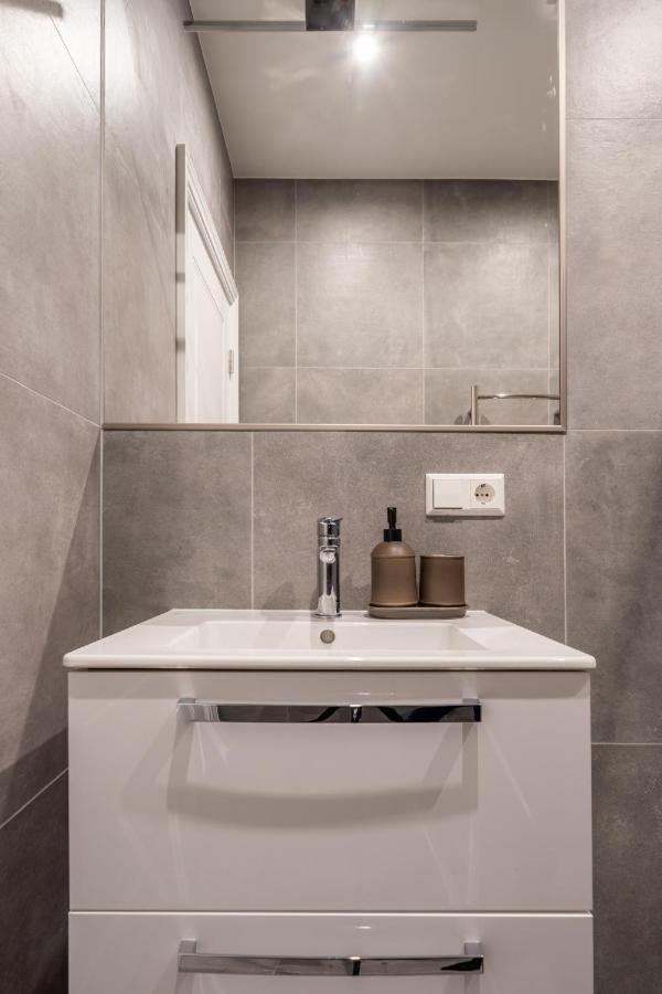 Lacplesa24 - Modern Studios In Riga City Center Экстерьер фото