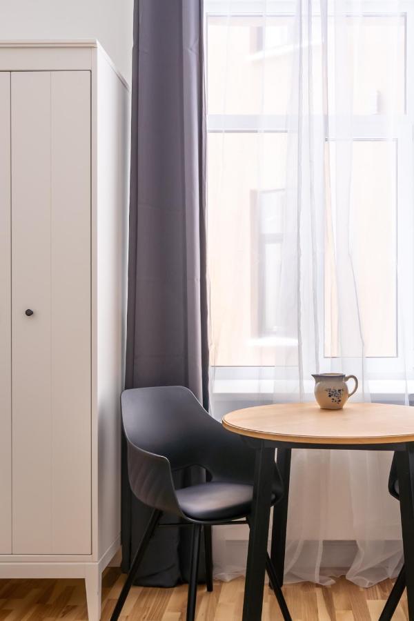 Lacplesa24 - Modern Studios In Riga City Center Экстерьер фото