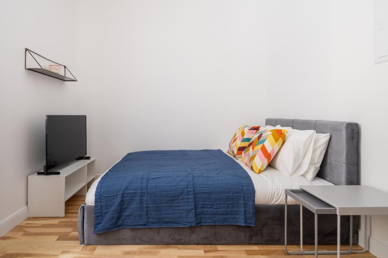 Lacplesa24 - Modern Studios In Riga City Center Экстерьер фото